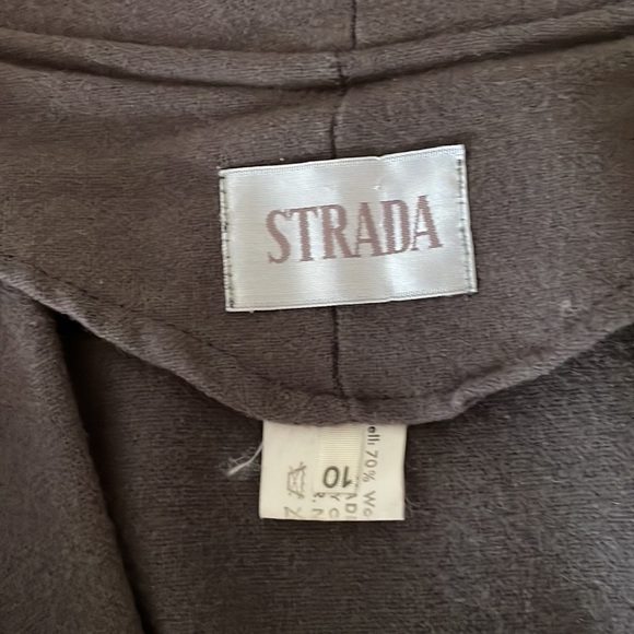 VTG Strada Wool Cape with Scarf - Picture 7 of 9